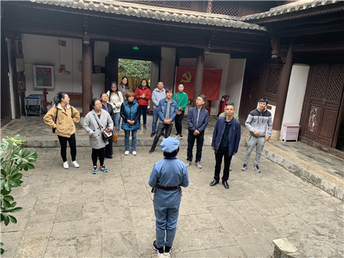 第十三直管部黨支部到尋甸柯渡紅軍長征紀念館重走長征路