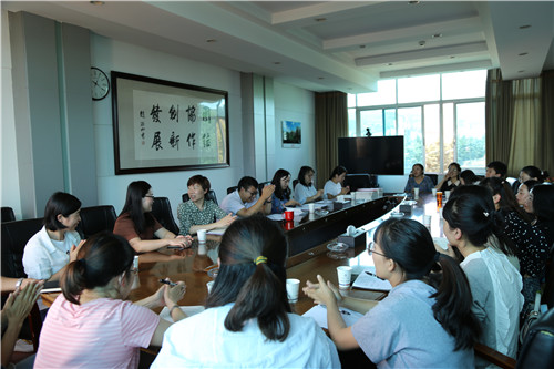 公司黨委召開黨員干部家屬座談會(huì)