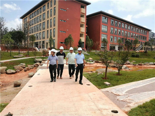萬(wàn)向遵、陳本員調(diào)研云南財(cái)經(jīng)大學(xué)安寧校區(qū)建設(shè)項(xiàng)目