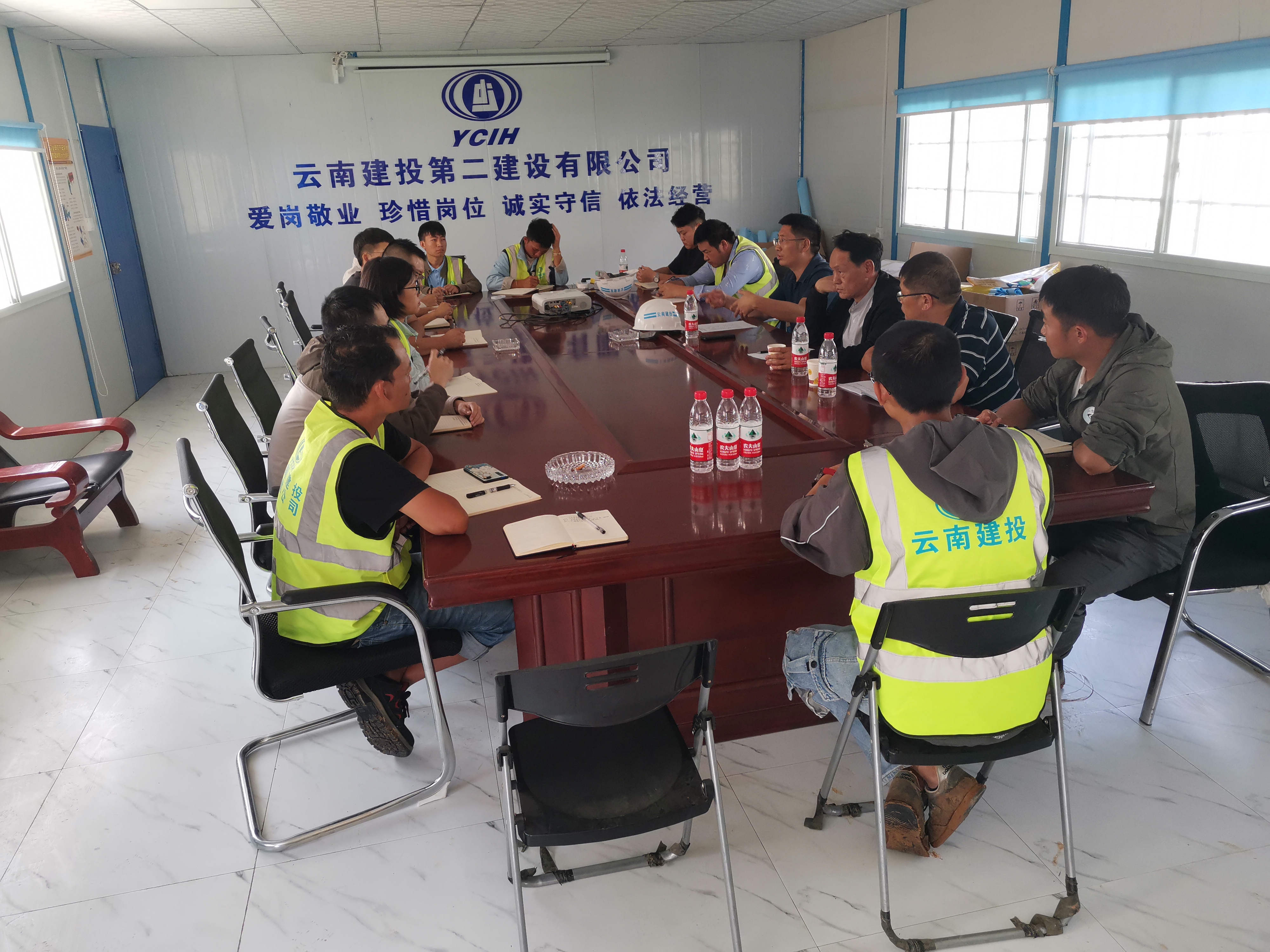 【我為群眾辦實事】公司領(lǐng)導(dǎo)調(diào)研檢查陽宗海施家嘴移民搬遷建設(shè)項目