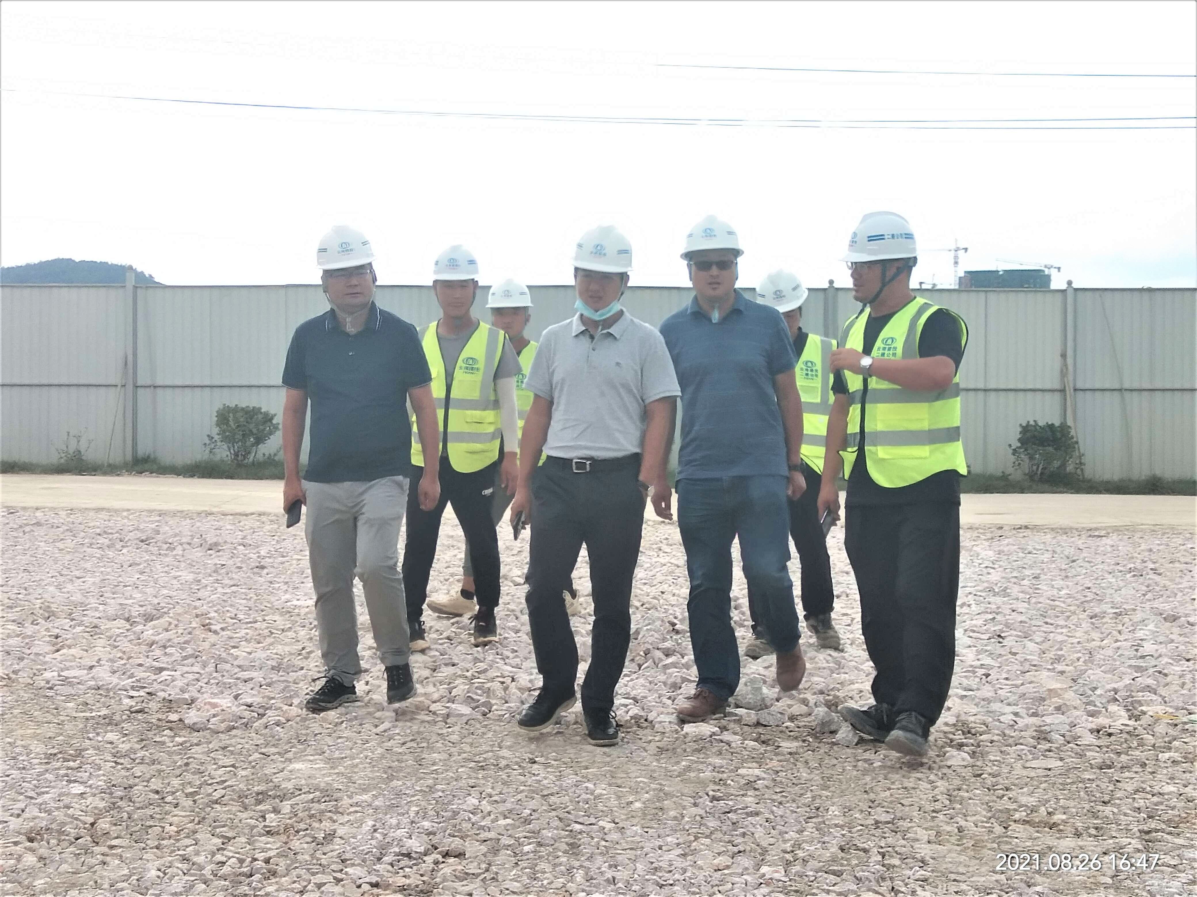 【我為群眾辦實(shí)事】萬(wàn)向遵一行調(diào)研檢查曲靖醫(yī)療中心建設(shè)項(xiàng)目