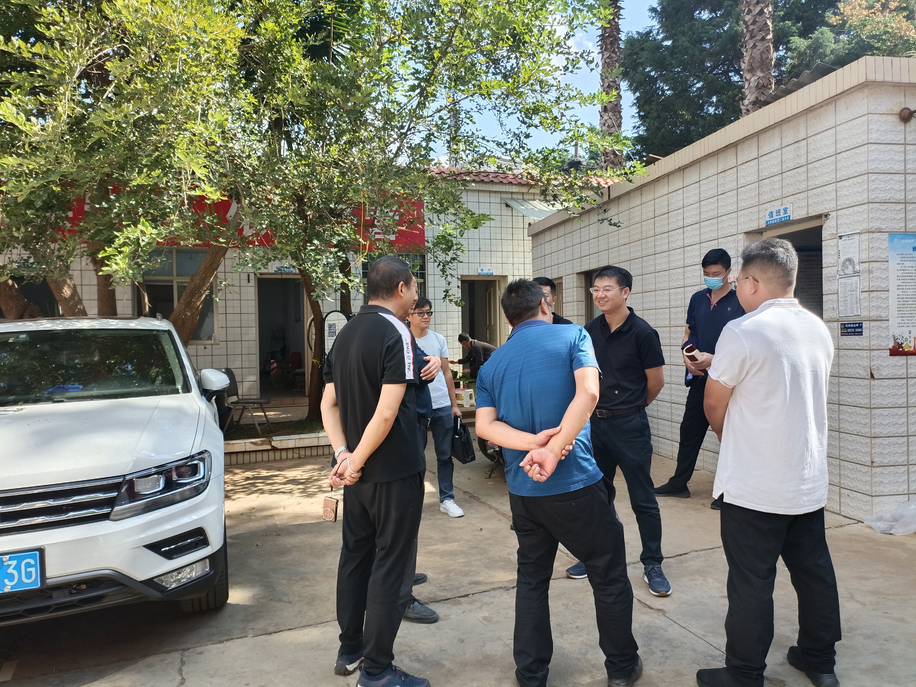 【我為群眾辦實(shí)事】萬向遵一行對公司周邊生活區(qū)、庫區(qū)開展消防檢查