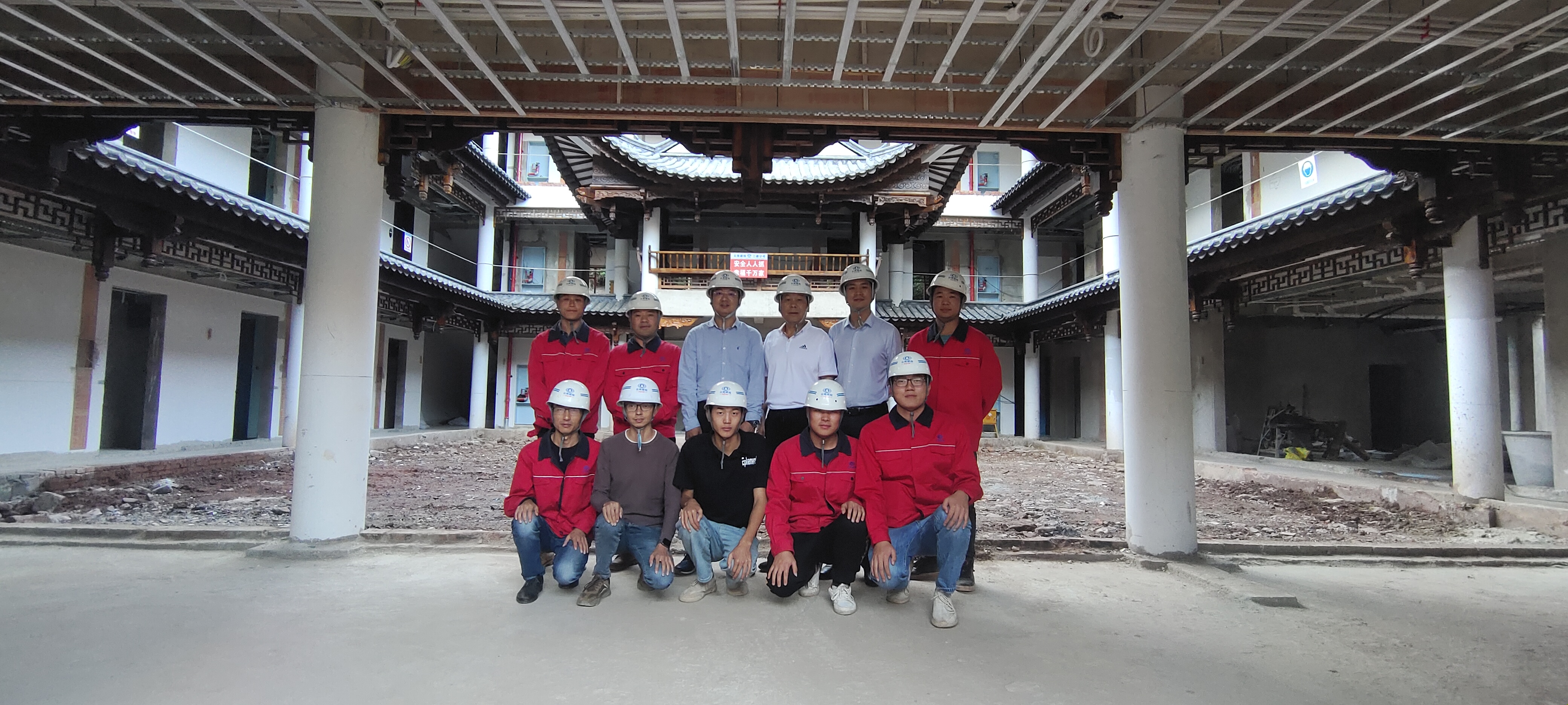 【我為群眾辦實(shí)事】萬向遵一行調(diào)研祿豐黑井古鎮(zhèn)酒店項(xiàng)目