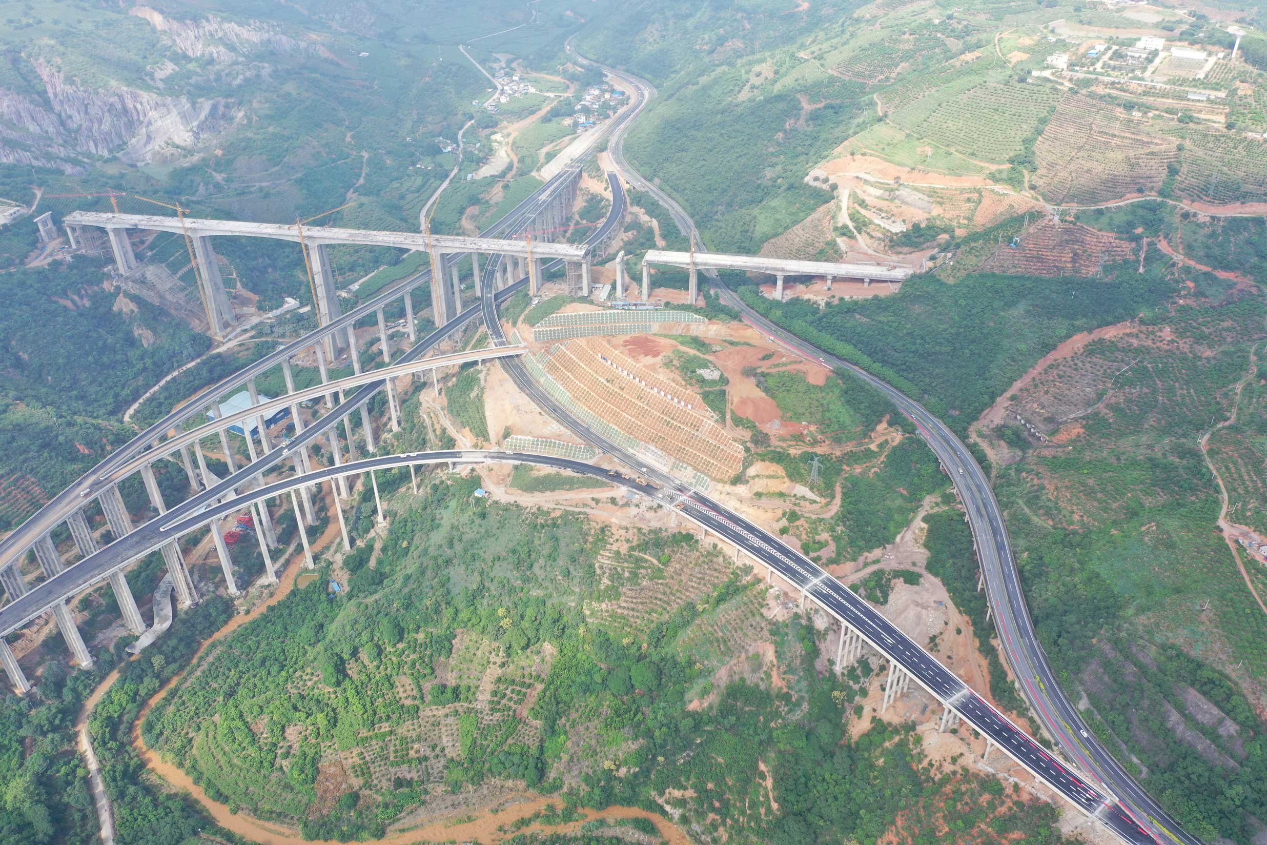 李春獎-元蔓高速玉溪段